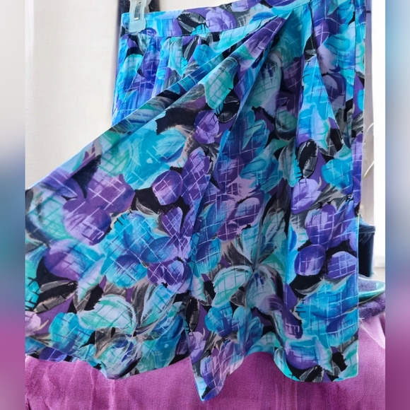 Vintage 90s Extreme High Waist Floral Flowy Skort - Picture 4 of 9